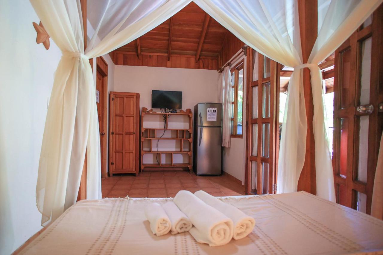 Hotel Casa Merlin Puerto Viejo de Talamanca Exteriör bild